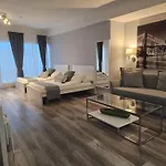 Big Studio With Rooftop Pool Ocean View