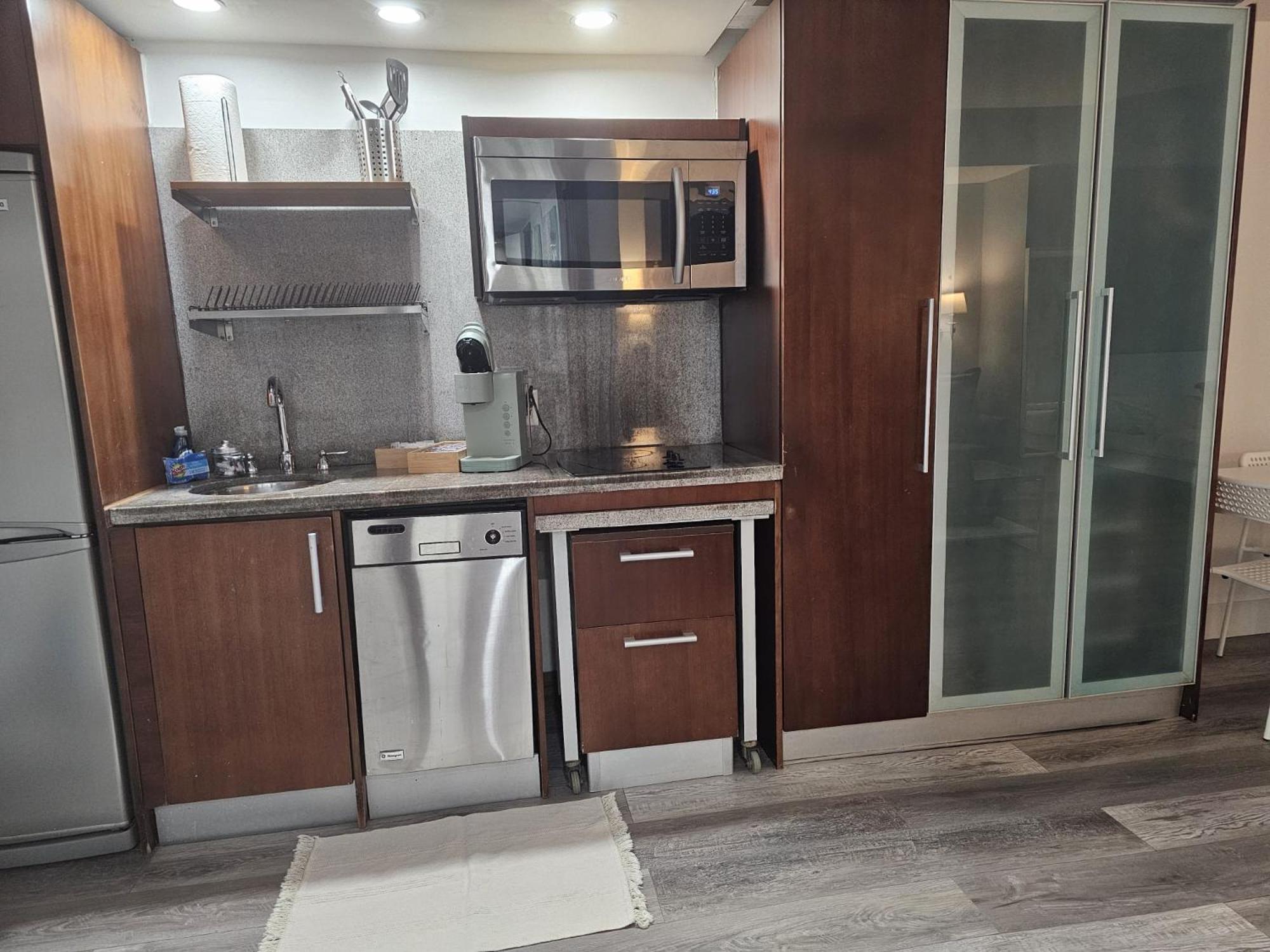Big With Rooftop Pool Ocean View Apartment